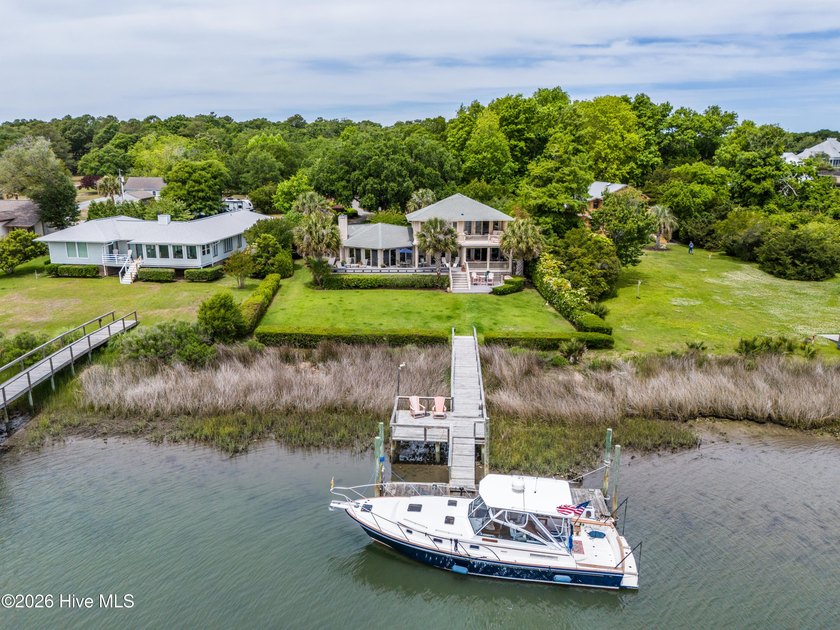 Red Fox Trail is a peaceful, private road lined by mature live - Beach Home for sale in Hampstead, North Carolina on Beachhouse.com