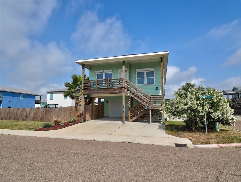 Welcome to your coastal retreat-where comfort, space, and - Beach Home for sale in Port Aransas, Texas on Beachhouse.com