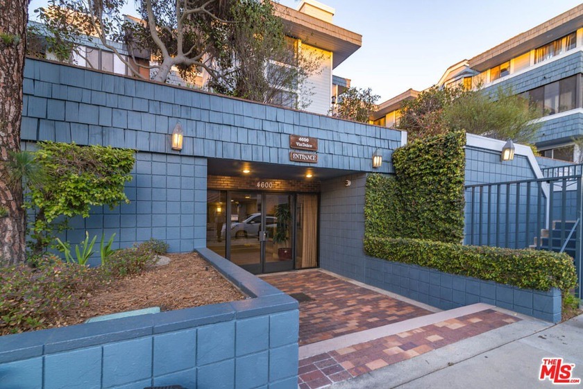 *** Property renovation is almost complete *** Interior pictures - Beach Condo for sale in Marina Del Rey, California on Beachhouse.com