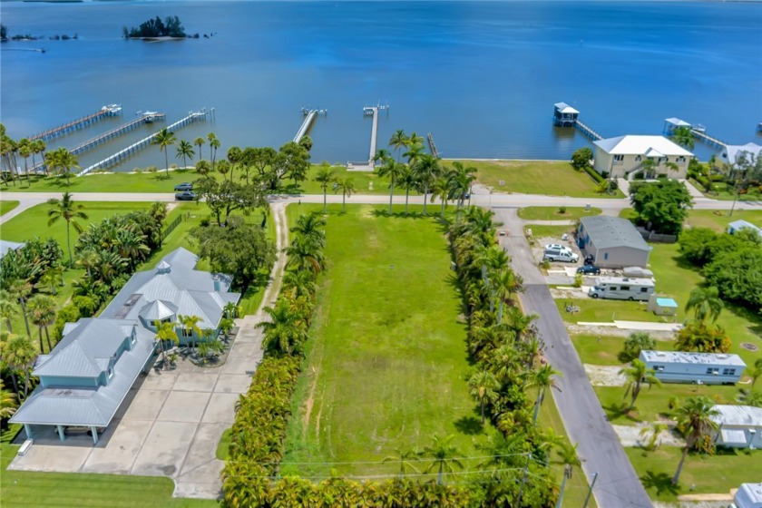 Boaters Dream Home Estate Lot! Majestic River Views/Sea Breezes - Beach Lot for sale in Sebastian, Florida on Beachhouse.com