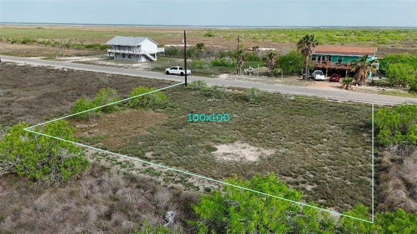 very well maintained and cleared lot. Build near the water in - Beach Lot for sale in Rockport, Texas on Beachhouse.com