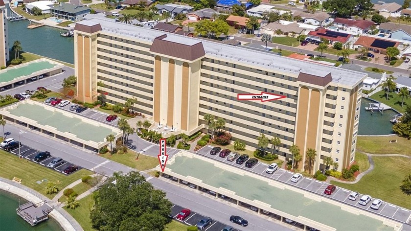 Your Dream Florida Waterfront Condo Awaits!**
Embrace the - Beach Condo for sale in St. Petersburg, Florida on Beachhouse.com