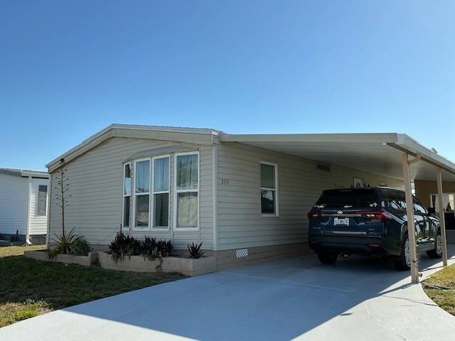 Welcome to 200 Windermere Court, a beautifully maintained - Beach Home for sale in Melbourne, Florida on Beachhouse.com