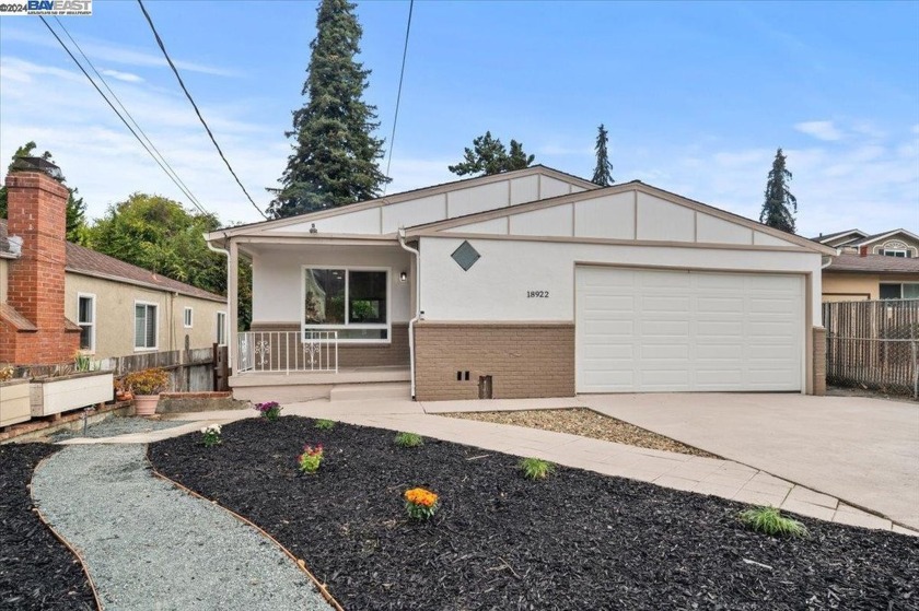 Welcome to this charming single-level home near Lake Chabot Park - Beach Home for sale in Castro Valley, California on Beachhouse.com