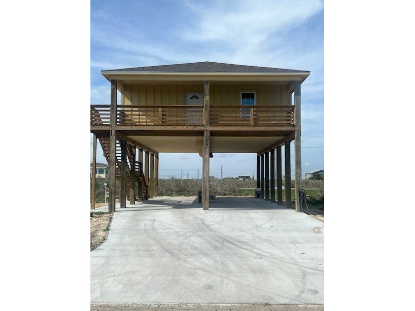 Coastal living at it's finest! This beautiful new construction - Beach Home for sale in Rockport, Texas on Beachhouse.com