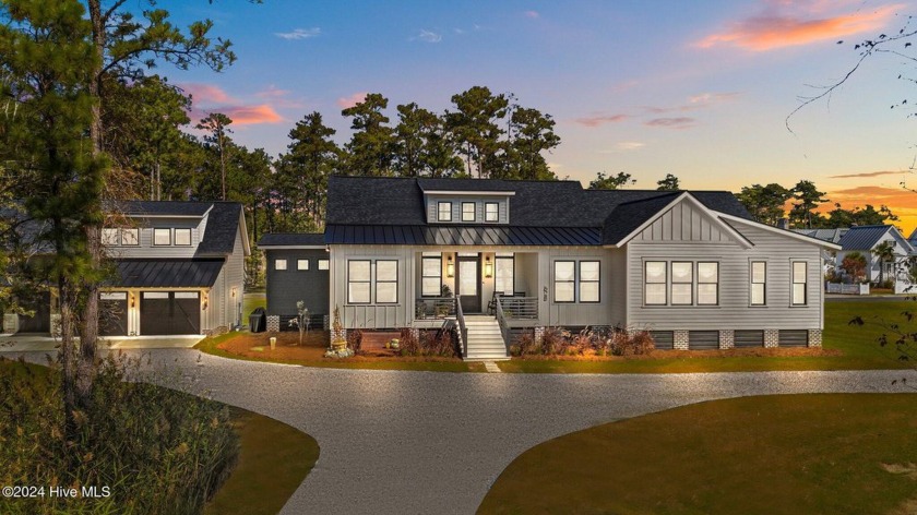 Harborview Retreat, crafted by a top interior designer, graces - Beach Home for sale in Oriental, North Carolina on Beachhouse.com