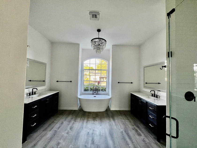 Grand isles at wellington, renovated 5-bedroom, 3-bathroom home - Beach Home for sale in Wellington, Florida on Beachhouse.com