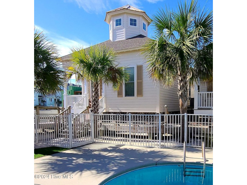 MOVE IN READY! Exceptional Investment Opportunity! Own a 5-STAR - Beach Home for sale in Atlantic Beach, North Carolina on Beachhouse.com