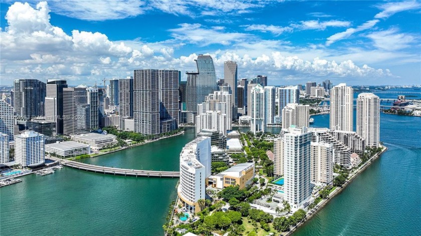 WELCOME TO YOUR DREAM CONDO ON THE PRESTIGIOUS BRICKELL KEY!THIS - Beach Condo for sale in Miami, Florida on Beachhouse.com