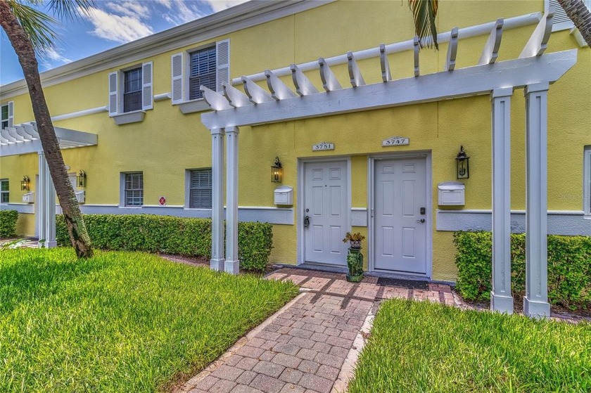 Welcome to Coquina Key North!  2 Bedroom, 1.5 Bath Townhome with - Beach Townhome/Townhouse for sale in St. Petersburg, Florida on Beachhouse.com