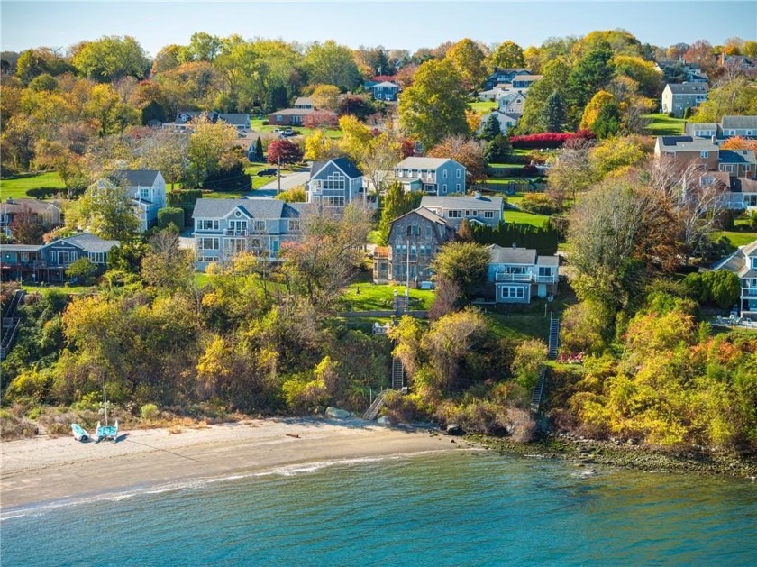 Nestled along the picturesque Sakonnet River in Portsmouth, this - Beach Home for sale in Portsmouth, Rhode Island on Beachhouse.com