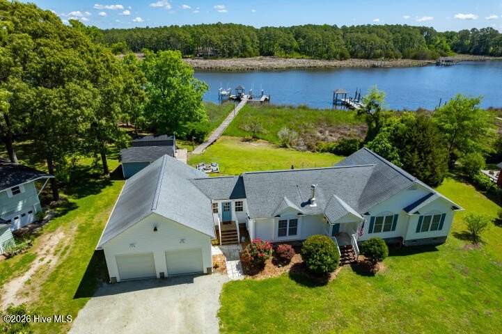 Privately situated on 1.04 acres, this waterfront home on Dawson - Beach Home for sale in Arapahoe, North Carolina on Beachhouse.com