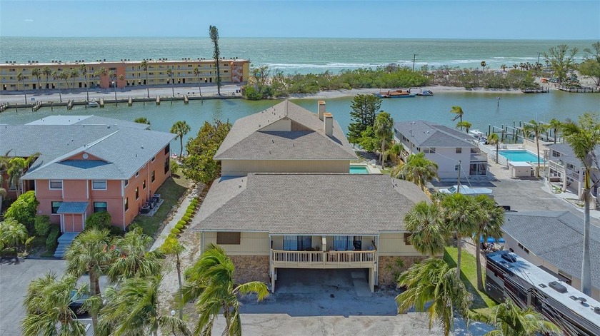 Welcome to Cozy Cove situated on the tranquil south end of - Beach Condo for sale in Sarasota, Florida on Beachhouse.com