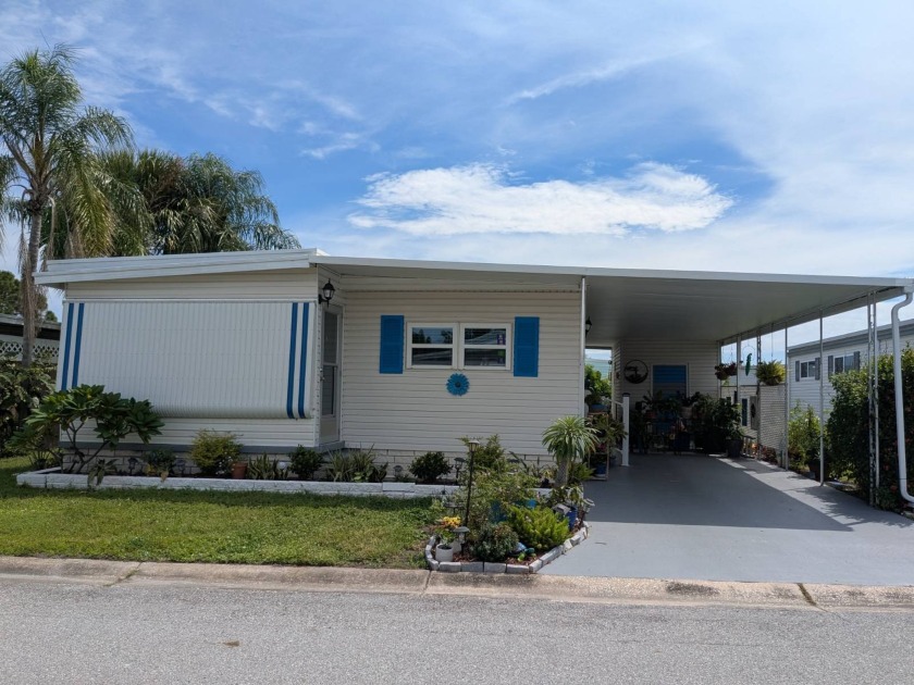 Welcome home to this beautiful unfurnished 2 bdrm 2 bath Double - Beach Home for sale in Largo, Florida on Beachhouse.com