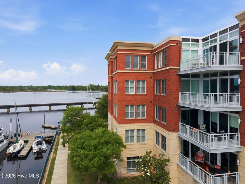 Experience waterfront coastal living at Sky Sail Condominiums - Beach Condo for sale in New Bern, North Carolina on Beachhouse.com