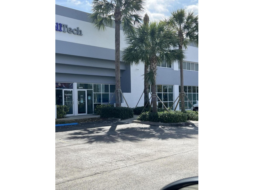 Remolded. 8 CAP - Beach Commercial for sale in Pompano Beach, Florida on Beachhouse.com