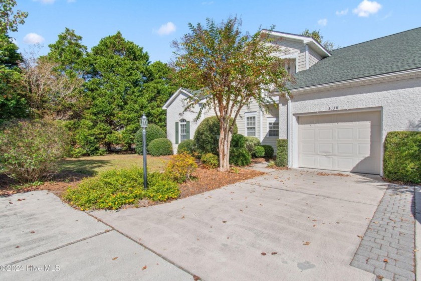 Welcome to this lovely, well-maintained,  and move-in ready - Beach Townhome/Townhouse for sale in Southport, North Carolina on Beachhouse.com