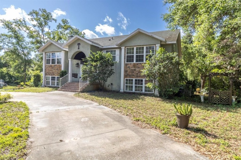 CASH ONLY. Custom-built in 2004 by a general contractor, serene - Beach Home for sale in New Port Richey, Florida on Beachhouse.com
