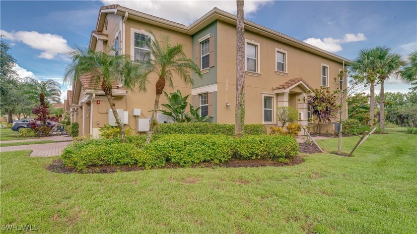 NO flooding or damage from Milton!! Welcome to your new - Beach Townhome/Townhouse for sale in Fort Myers, Florida on Beachhouse.com