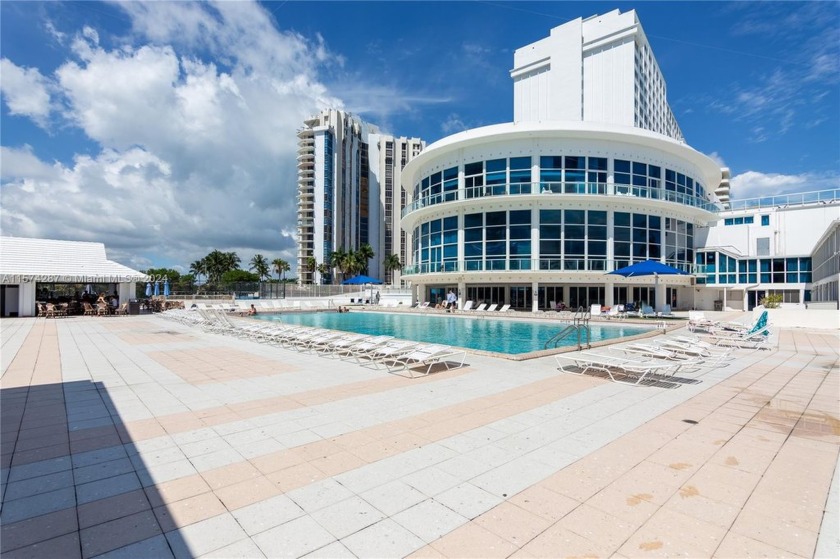 Gorgeous and Spacious Studio in the Millionnaire area with Ocean - Beach Condo for sale in Miami Beach, Florida on Beachhouse.com