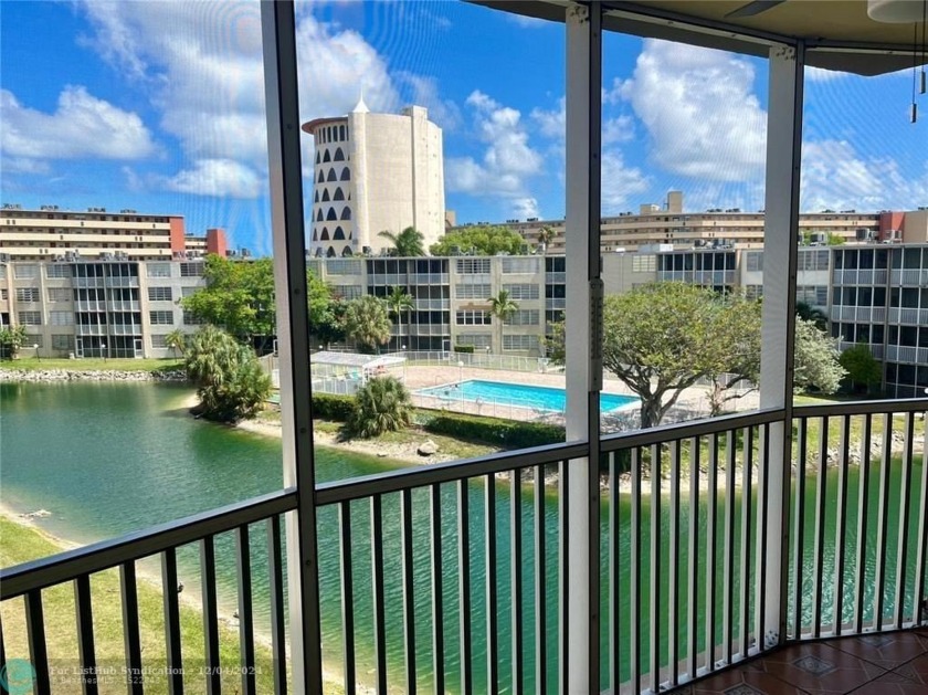 Situated near Aventura Mall, shopping centers, grocery stores - Beach Condo for sale in Miami, Florida on Beachhouse.com