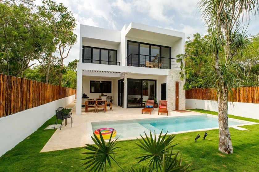 Beautiful 2-story home with 5 bedrooms, 6 bathrooms. Located in - Beach Home for sale in Akumal,  on Beachhouse.com