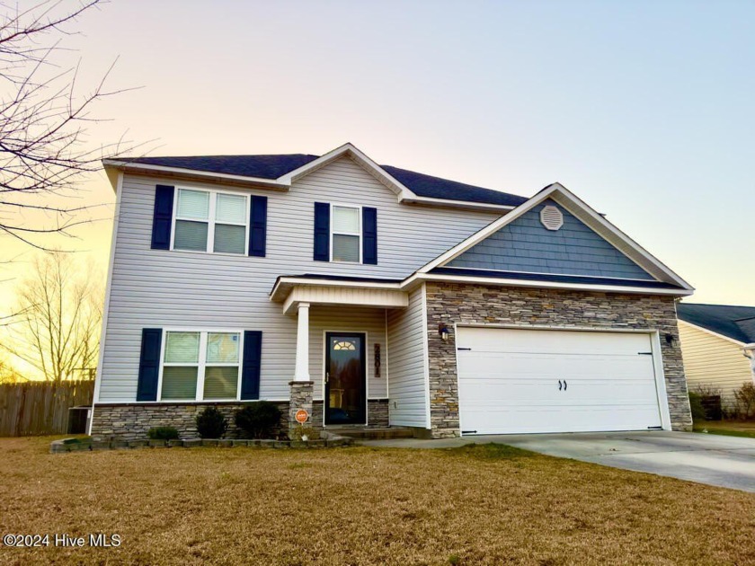 Welcome home! This cozy four bedroom house in Brice's Crossing - Beach Home for sale in New Bern, North Carolina on Beachhouse.com