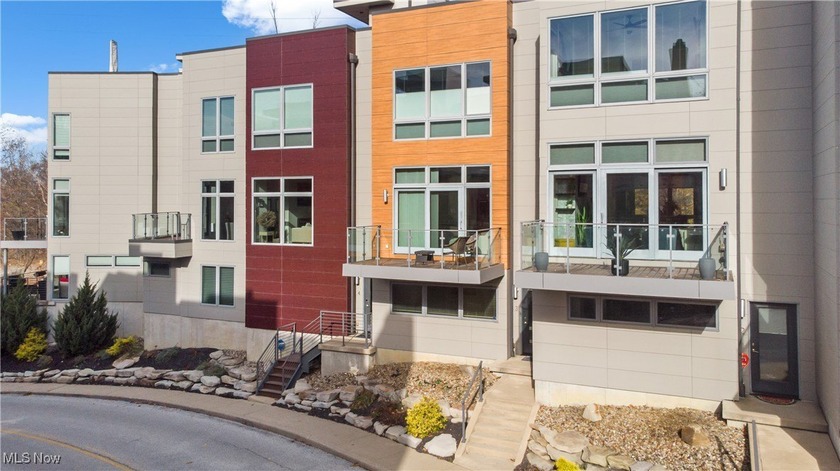 Modern Lakewood Townhome Living-Steps From the Best of the West - Beach Townhome/Townhouse for sale in Lakewood, Ohio on Beachhouse.com