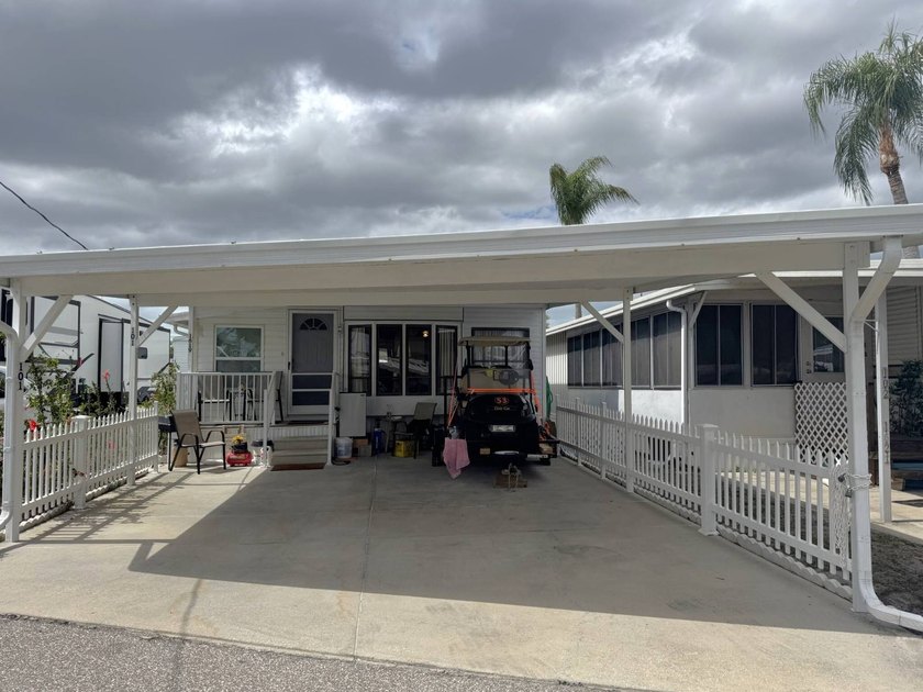 This 2 Bedroom, 1 Bath Fully Furnished Turnkey Home is in - Beach Home for sale in Holiday, Florida on Beachhouse.com