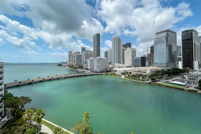 MUST SEE! Exquisite 3BR/2.5BA unit in prestigious Brickell Key - Beach Condo for sale in Miami, Florida on Beachhouse.com