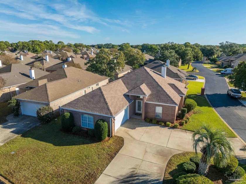 Welcome home! This beautifully updated home is perfectly - Beach Home for sale in Gulf Breeze, Florida on Beachhouse.com