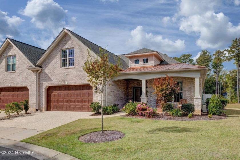 Presenting 3144 Casa Ct, a luxurious 4-bedroom, 3-bath townhome - Beach Townhome/Townhouse for sale in Wilmington, North Carolina on Beachhouse.com