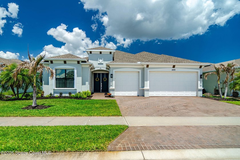 Beautiful and meticulously maintained 3 bed, 3 bath, 3 car - Beach Home for sale in Melbourne, Florida on Beachhouse.com