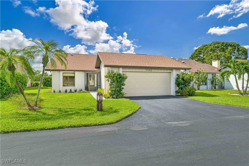 Welcome to San Carlos Park Golf Villas. This renovated home - Beach Home for sale in Fort Myers, Florida on Beachhouse.com