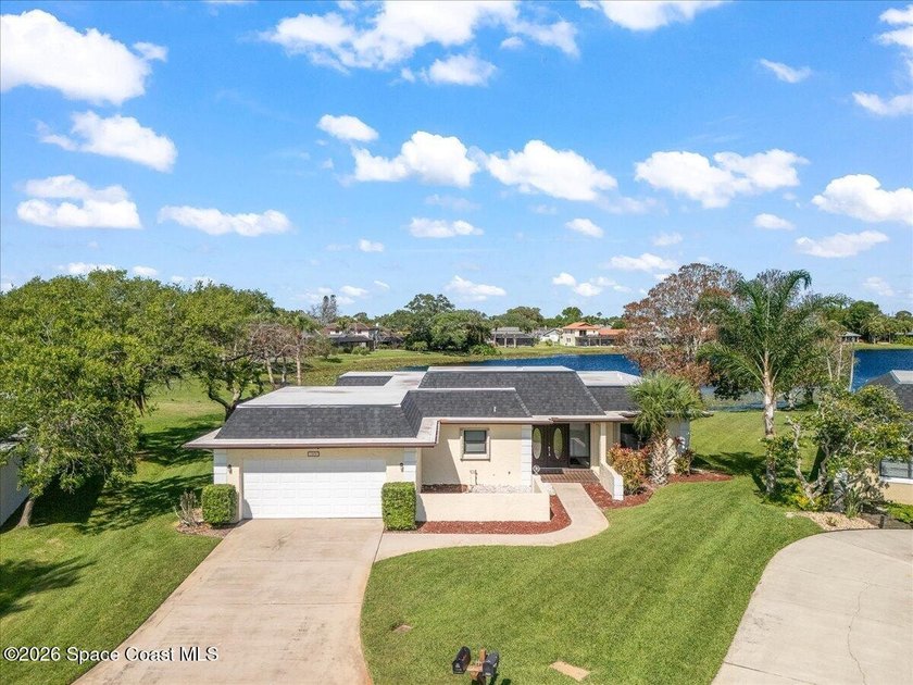 Step into your dream lakefront home located in the heart of the - Beach Home for sale in Melbourne, Florida on Beachhouse.com