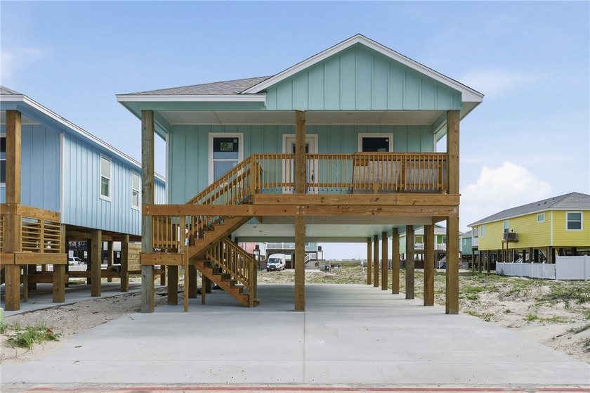 NEW CONSTRUCTION at an exceptional value! This clean and - Beach Home for sale in Port Aransas, Texas on Beachhouse.com