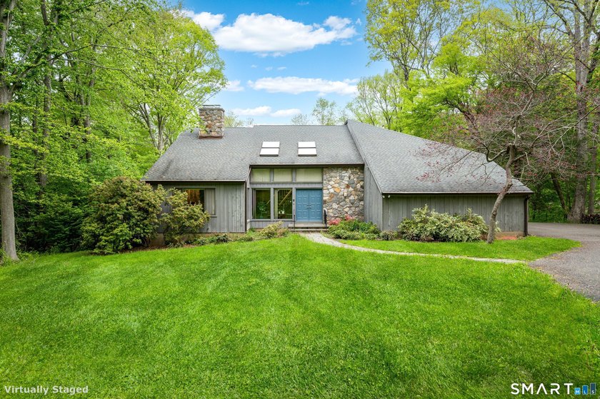 Perched on a scenic ridge overlooking the bucolic waters of - Beach Home for sale in Stamford, Connecticut on Beachhouse.com