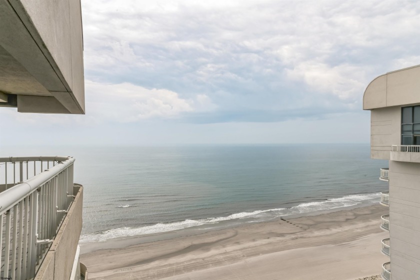 Ocean front penthouse unit with over 3400 square feet of living - Beach Condo for sale in Atlantic City, New Jersey on Beachhouse.com