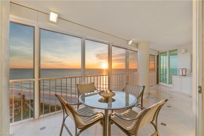 Perched on the 17th floor of Le Ciel Park Tower in Park Shore - Beach Home for sale in Naples, Florida on Beachhouse.com
