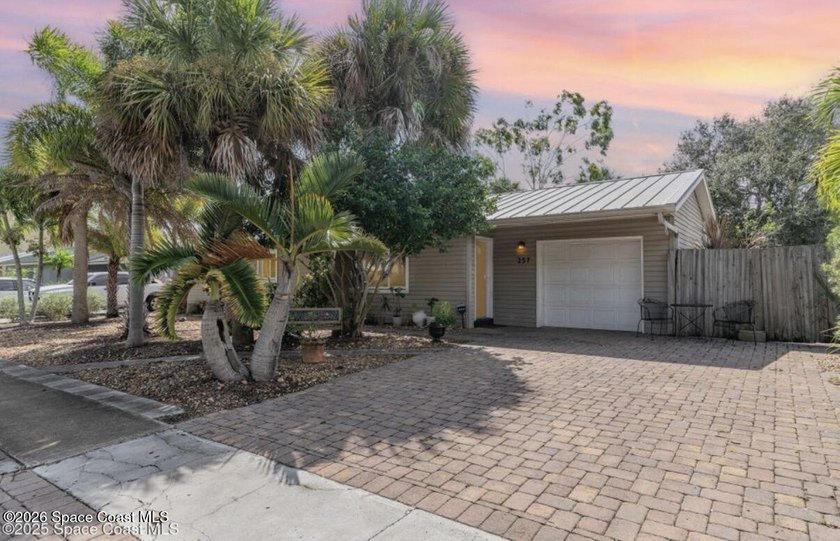 Welcome to 257 Marion Street in Indian Harbour Beach a charming - Beach Home for sale in Indian Harbour Beach, Florida on Beachhouse.com
