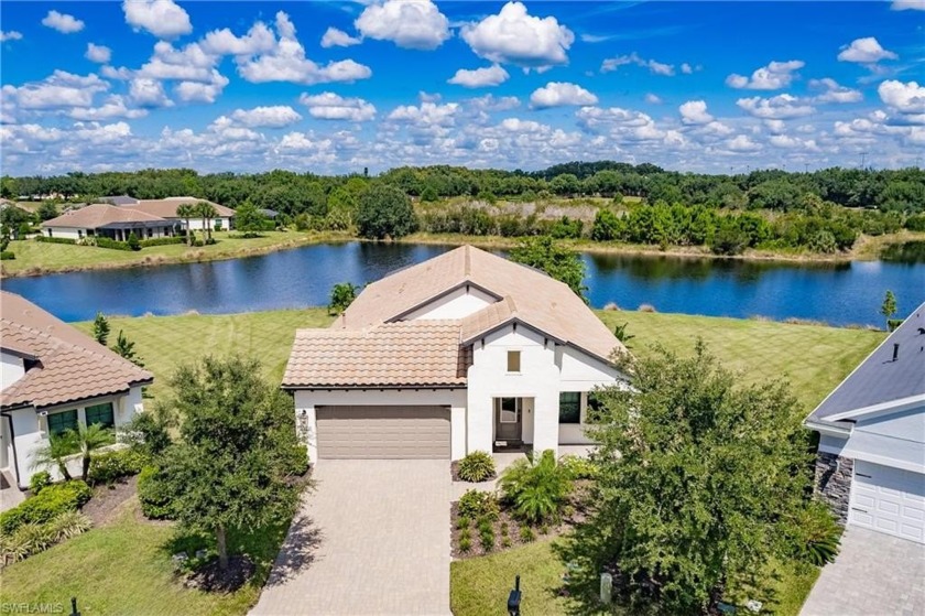 This might be the one you've been waiting for! This home is - Beach Home for sale in Fort Myers, Florida on Beachhouse.com