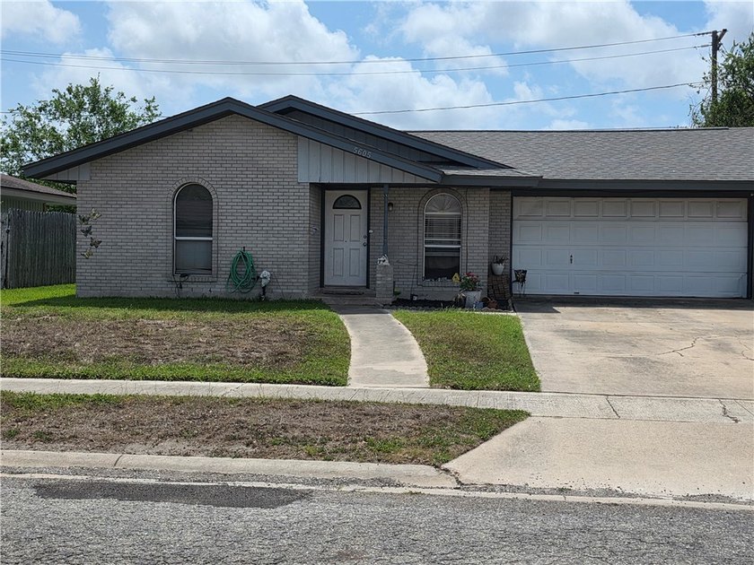Southside Corpus Christi! Spacious 4-bedroom, 2-bath home with a - Beach Home for sale in Corpus Christi, Texas on Beachhouse.com