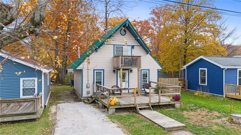 Tis the season to become the new owner of this move in ready - Beach Home for sale in Ashtabula, Ohio on Beachhouse.com