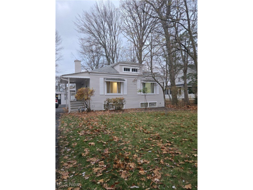 Situated in the picturesque and highly sought-after Village of - Beach Home for sale in Timberlake, Ohio on Beachhouse.com