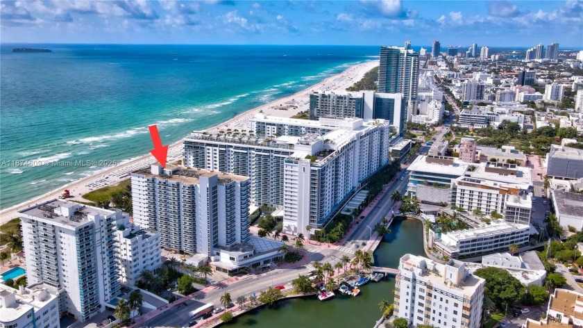 Beautifully updated 1 bed/2 bath condo with ocean and downtown - Beach Condo for sale in Miami Beach, Florida on Beachhouse.com