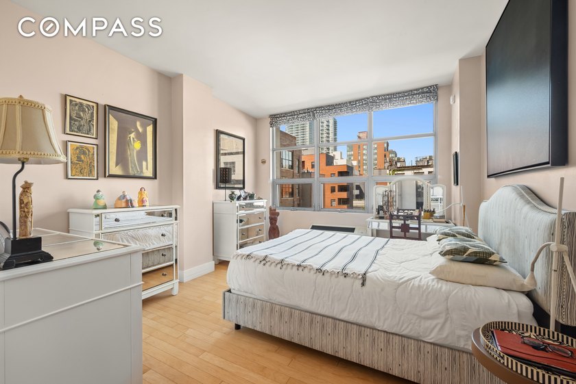 JUST LISTED! This sun-flooded large 2 bedroom and 2 full - Beach Condo for sale in Queens, New York on Beachhouse.com