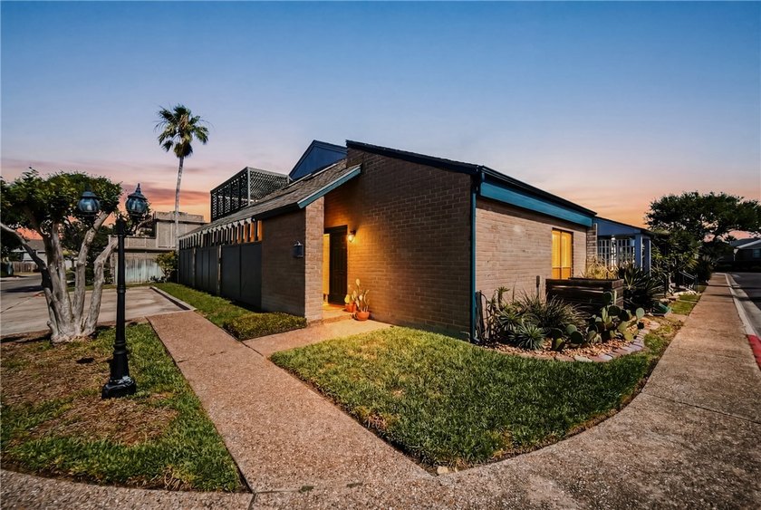 Rare find with a downstairs primary suite just 10 minutes from - Beach Condo for sale in Corpus Christi, Texas on Beachhouse.com