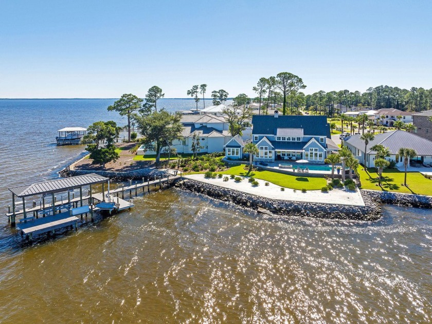 **NEWLY ADDED BEDROOM, WETBAR, FULL BATH,  FLEX SPACE**
Photos - Beach Home for sale in Santa Rosa Beach, Florida on Beachhouse.com