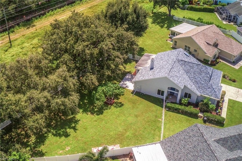 Have you been searching for a home with a HUGE BACKYARD in the - Beach Home for sale in Fort Myers, Florida on Beachhouse.com