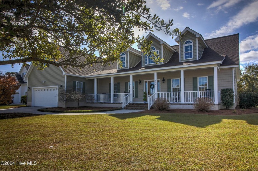 Welcome to Gracelyn Park! This stunning 3-bedroom, 3-bathroom - Beach Home for sale in Newport, North Carolina on Beachhouse.com